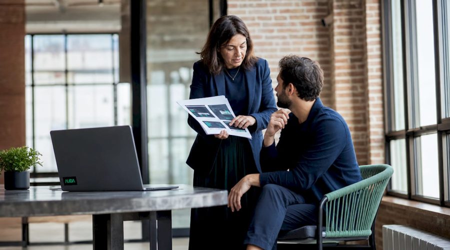 Dirigeant d’entreprise et consultant spécialisé dans la création de maquettes de sites vitrines pour les PME