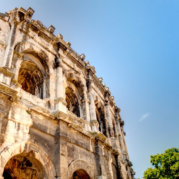 arenes-de-nimes-occitanie-sqare